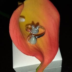 Silver ring made with jade stone (925)